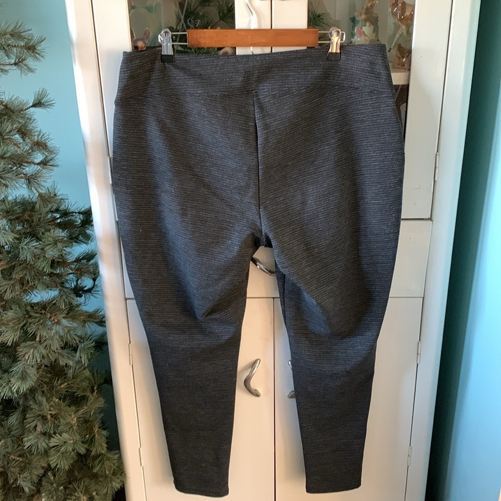 Apt. 9 Gray and black pull on Pants sz XXL euc - Picture 5 of 6